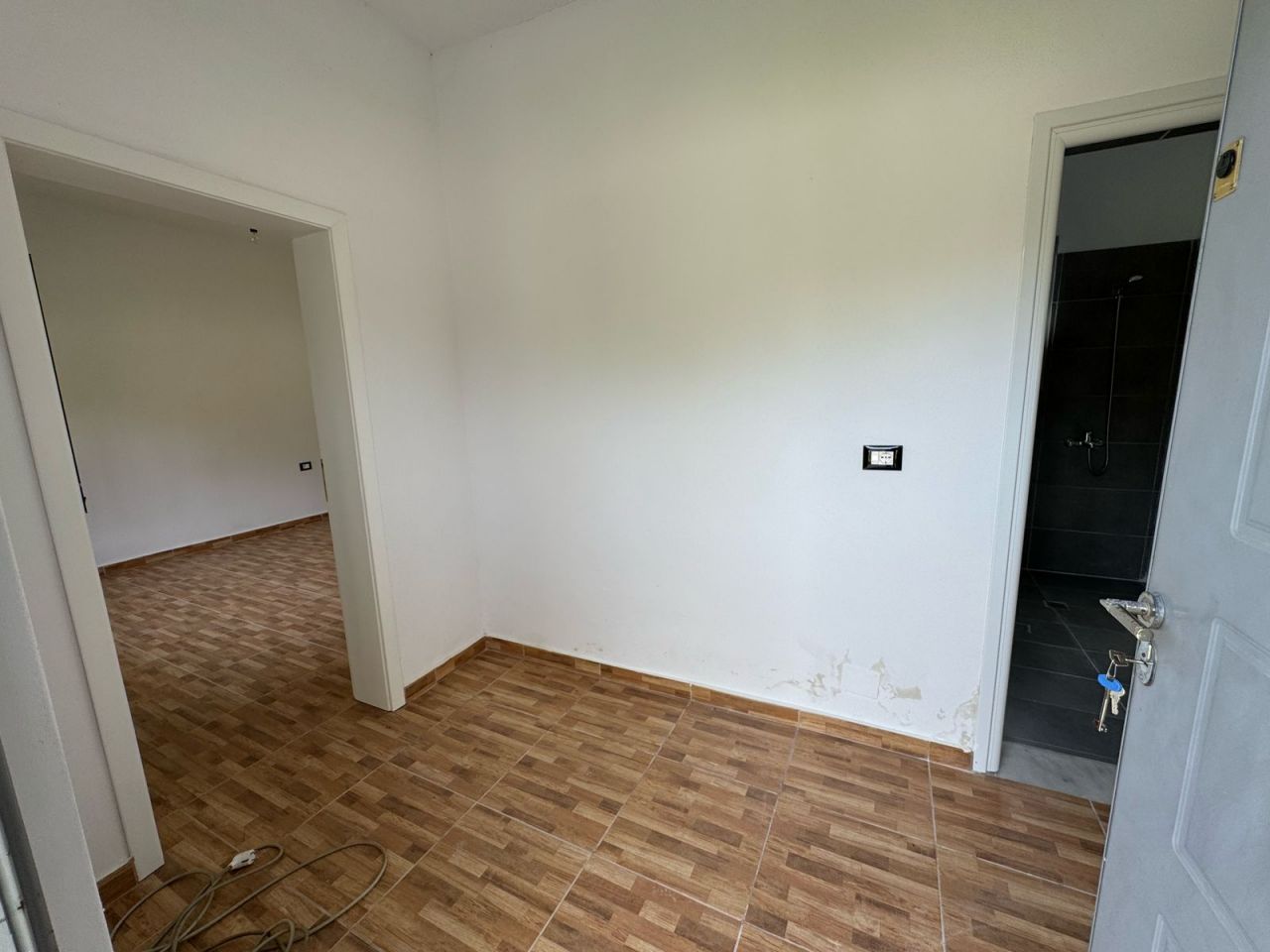 Privat hus med én etasje til salgs i Vlora Albania